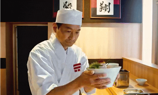 레스토랑 식탁에서 사용하는 미니 자율주행차 VIDEO: Nissan design mini car to deliver bowls of ramen with no spillage