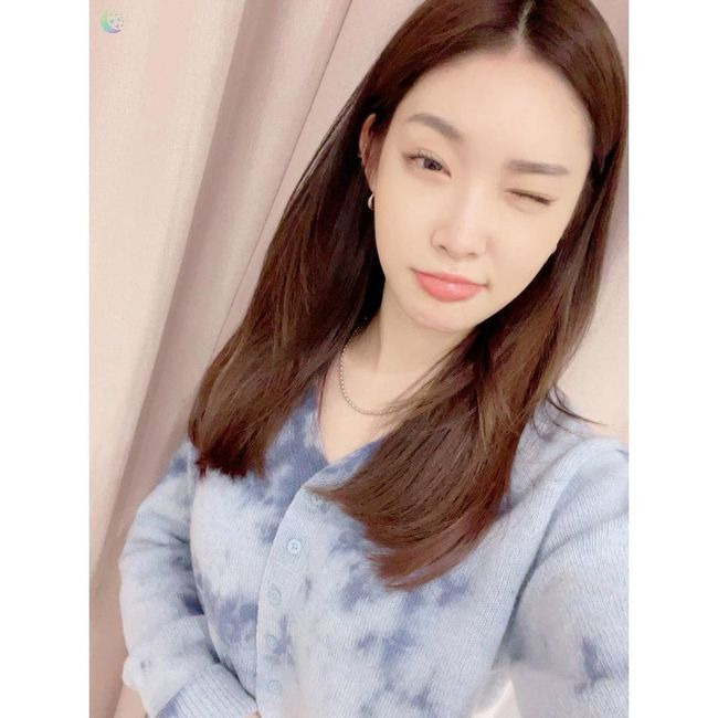 청하, 사랑스러운 윙크+청순 여신 비주얼
