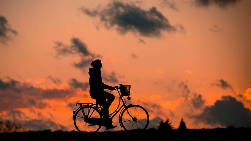 자전거 타기 습관: 체력 향상을 위한 방법과 효과