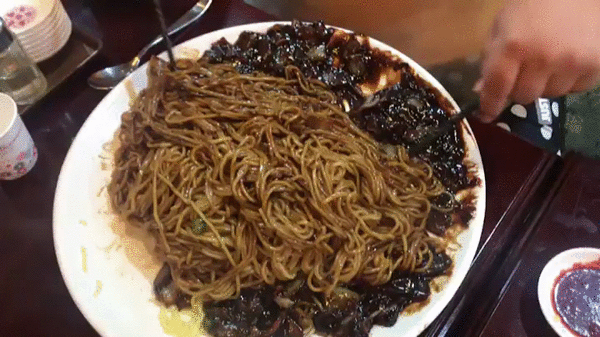 홍대 중화가정 괴물짜장면 푸파 직접해보다