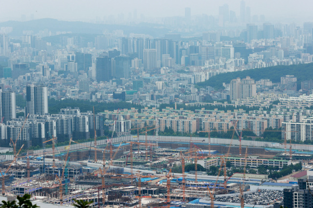 서울 아파트 17%, '재건축 연한' 30년 넘었다