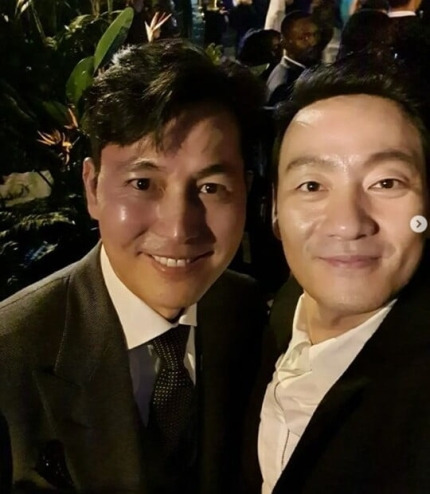 박해수, 정우성·이정재·정호연과 셀카 공개...훈훈함의 정석 [사진]