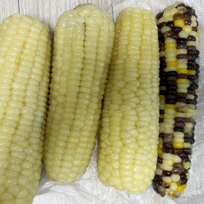 옛 추억 돋는 정겨운 전통시장 (옥수수 와 꽈배기)