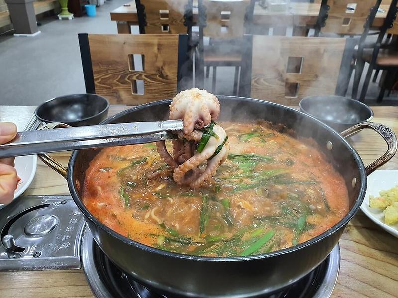 춘천 토정추어탕 얼큰한 맛이 일품인 '낙지장칼국수' 먹어본 후기