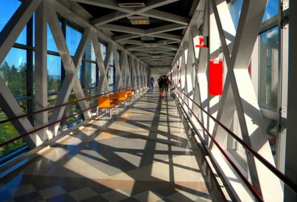 세계에서 가장 매력적인 스카이 브릿지 빌딩  TEN dramatic skybridges that push the limits of engineering