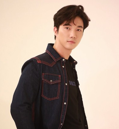 박건일 나이 프로필 키 초신성 인스타 드라마 군대 강지영 근황