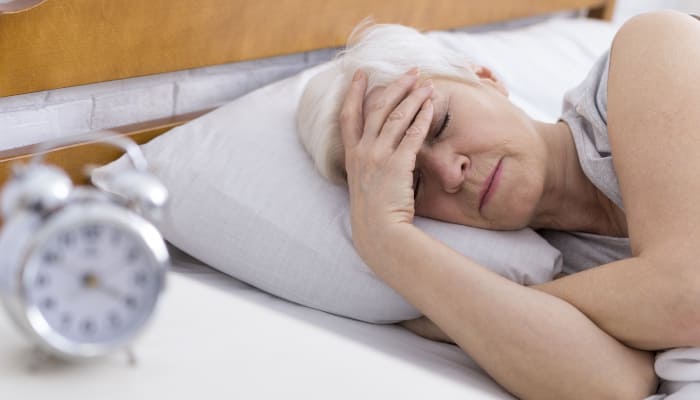 [#건강보약 수면] 밤잠 부족 낮잠으로 많이 자도 건강에 해 Study of sleep in older adults suggests nixing naps, striving for 7-9 hours a night