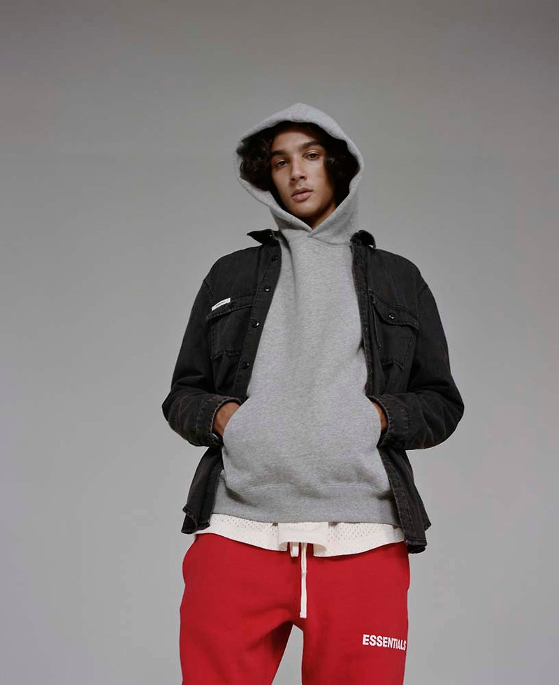 피어오브갓 에센셜 18FW 스웻팬츠 레드 L 사이즈 한장 ( 피오갓 에센셜 Fear Of God Essentials )(스트릿 패션,  제리 로렌조 패션, 피어오브갓 에센셜 직구 방법, 사이즈, 후드, 바지, 스웬 팬츠, 스웻 ..