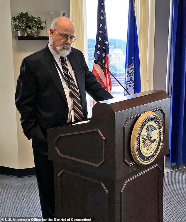 폭풍 전야...미 워터게이트 보다 더 큰 핵폭탄 터진다  VIDEO:Trump raises John Durham stakes: 'I hear there's a lot coming.'