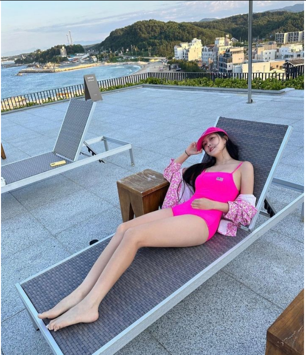 효민 전 연인 황의조 과거 인스타그램 저격글 '그와 결혼할 바엔 죽을래' 재조명