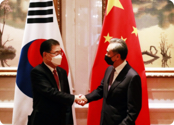 文대통령 G7 참석 앞두고 中 작심비판(feat.'韓 옳고 그름 판단해야')