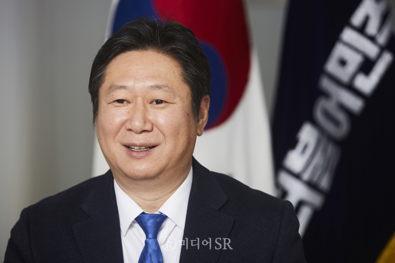 황희 나이 국회의원 프로필 고향 군대 결혼 와이프 부인 아내 자녀 가족