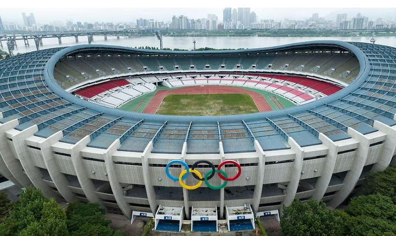 역사 속으로 사라지는 '잠실종합운동장 올림픽주경기장'