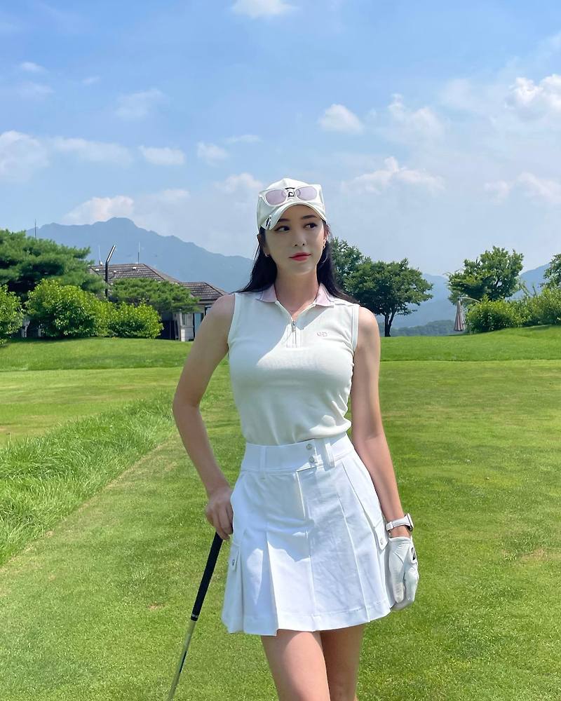 Goddesses who play golf! (ゴルフをする女神) Collection1