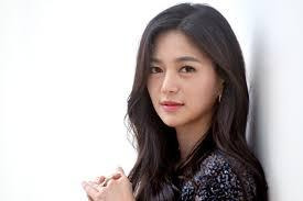 배우 이엘리야. 신인답지 않은 좋은 연기력 화제