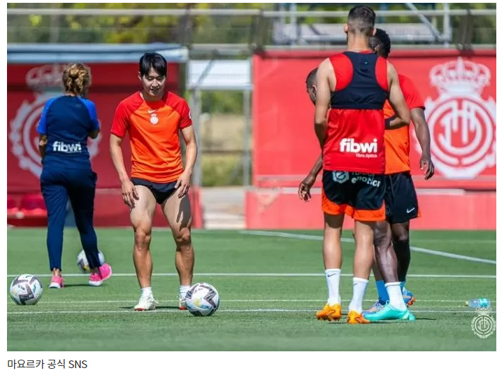 이강인 PSG 이적 연봉, 피지컬, 경쟁자, 전망 등
