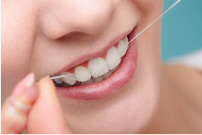 치실 잇몸 피,치실 사용 효과 방법은?
