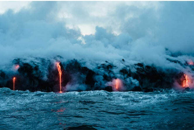 그리스 산토리니 해저 화산의 전례 없는 '마그마'...분출 공포 VIDEO: Never-before-seen volcanic magma chamber discovered..