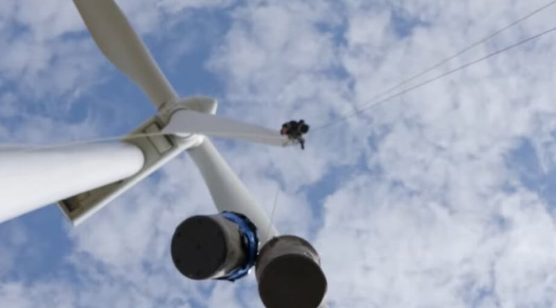 [극한직업] 육해상 90m 높이 풍력 발전기에서 일하는 사람들 VIDEO:Climbing 300-Foot Wind Turbines for a Living