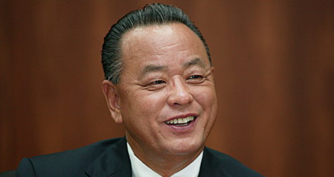 우리 아난티는 이중명 전 회장과 일체 관련이 없습니다
