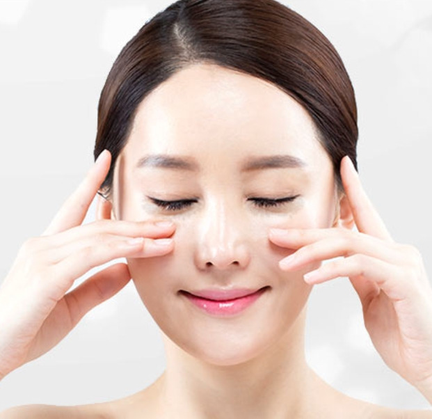 눈밑주름 없애는 방법, 천연 재료 와 콜라겐실, 자신있게 윙크하자!!