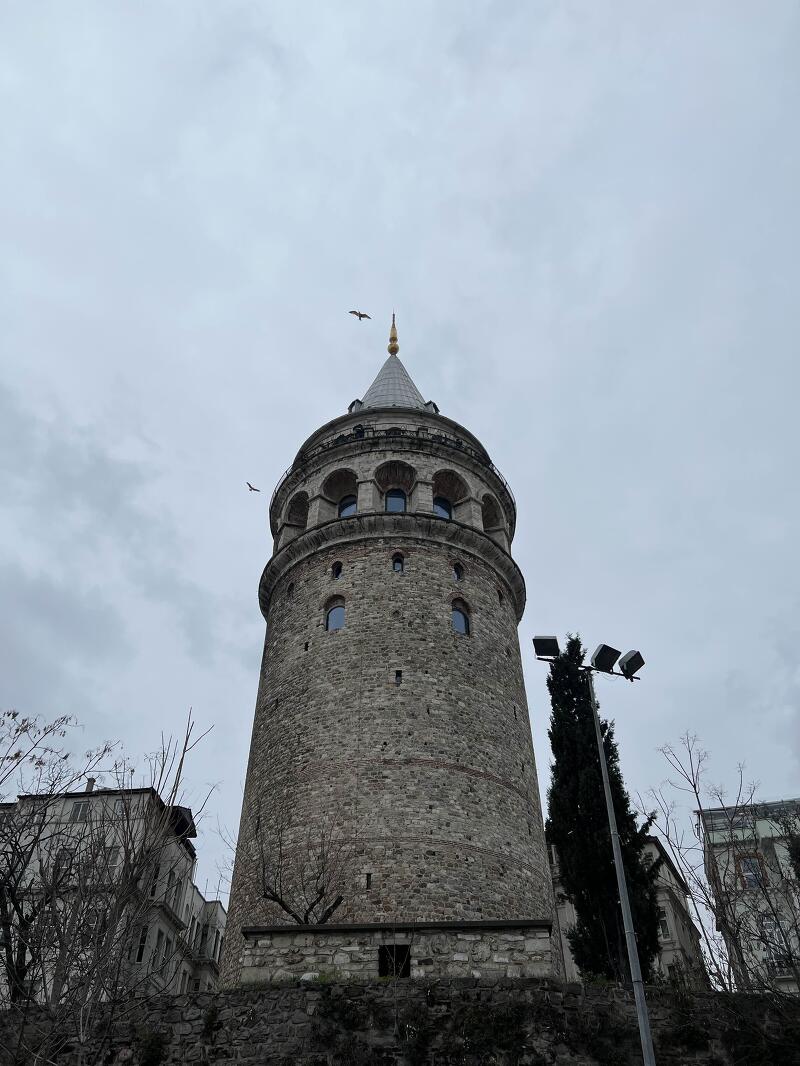 [이스탄불] 골목을 한 참 걸어가면 볼 수 있는 갈라타 탑