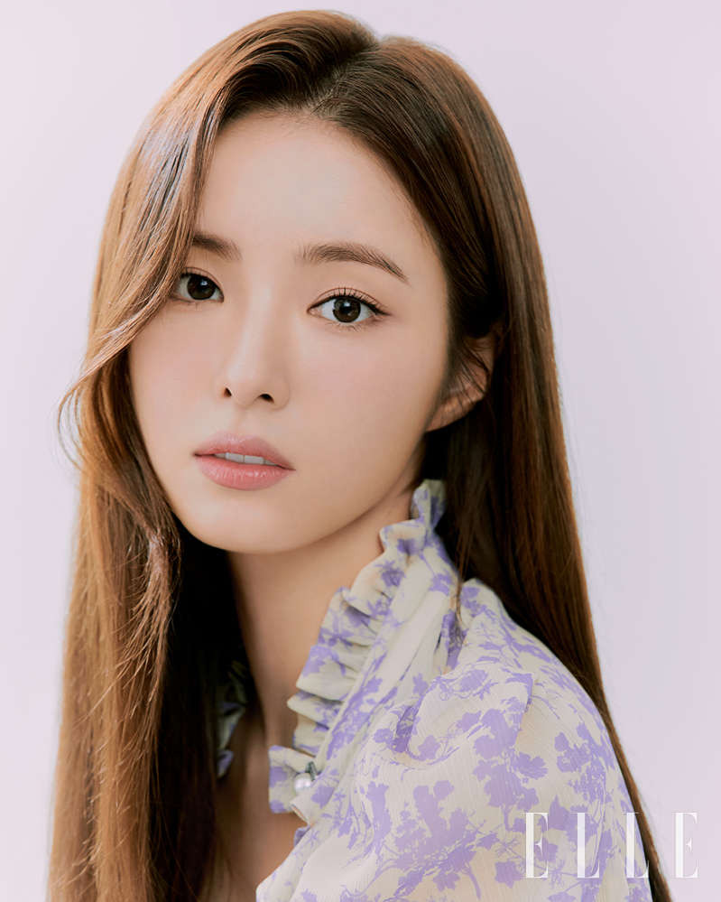 신세경, 화보로 전한 근황 