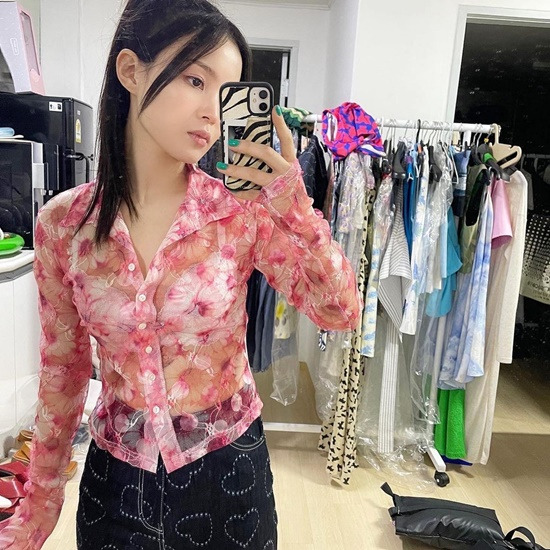 속옷 노출이 사생활?? 이하이, 다이어트 성공파격 패션중!!
