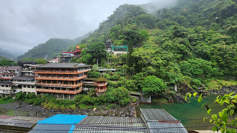타이베이근교 온천마을, 우라이 풀문스파 객실편