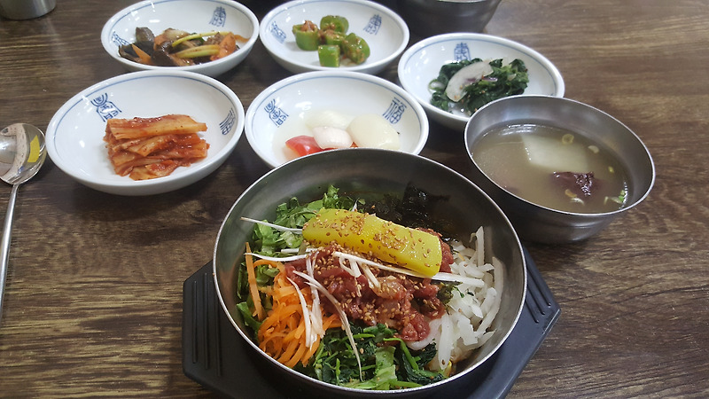 [전북 익산] 육회비빔밥이 기본이닷! 진미식당