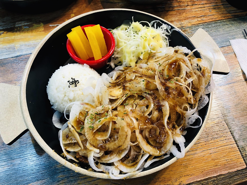 혜화동돈까스극장, 떡볶이 국물까지 맛있는, 화성시청점