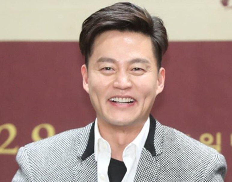 이서진 나이 배우 프로필 결혼 여자친구 아버지 집안 가족 고향