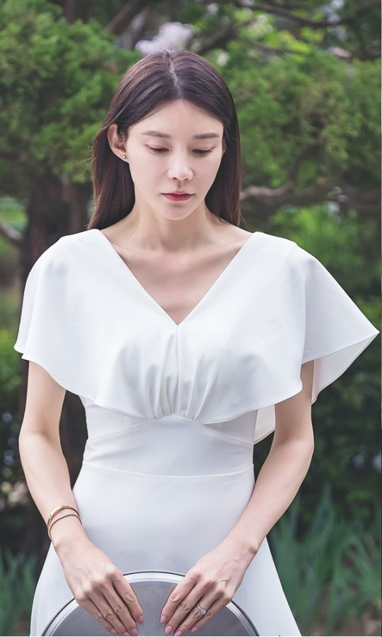 '황금가면' 차예련, 끊이지 않는 수난시대..창백한 얼굴 포착! [사진]