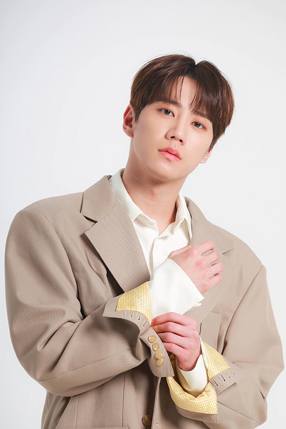 유키스 이준영 음주운전자 1시간 추격 후 검거 나이 프로필 정보