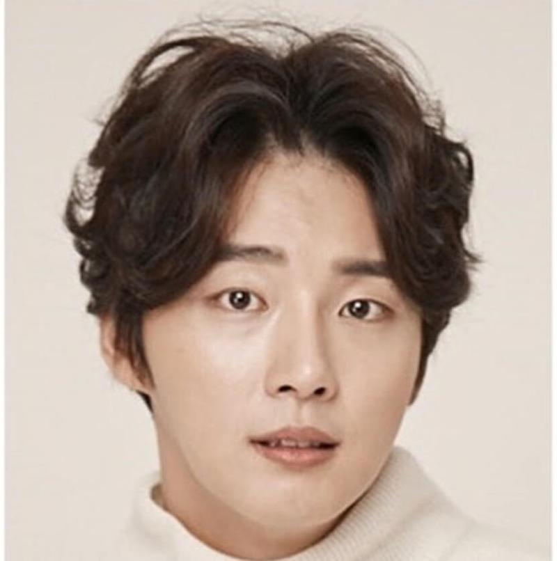 배우 윤시윤 프로필, 나이, 키, 고향, 학력, 소속사