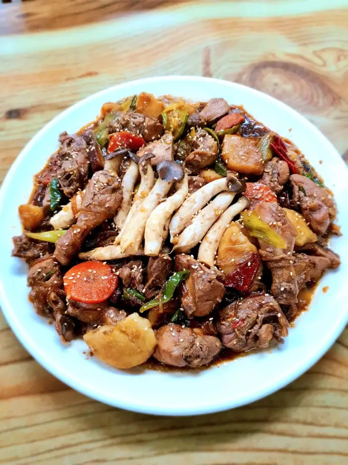 4월 3일 생방송 투데이 느타리버섯전골 느타리찜닭 느타리강정 자족식당 경남 남해 추천 가게 특상품 자족 느타리 버섯 한상 방송 정보