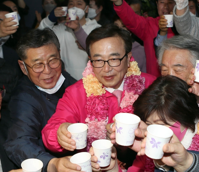 형제 국회의원 당선 서병수 서범수 프로필