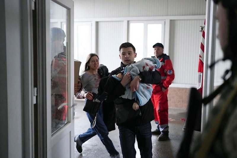 폭격으로 사망한 18개월 우크라이나 아기