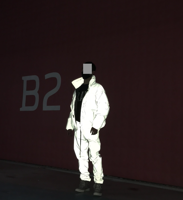 피어오브갓 에센셜 ( 피오갓 에센셜 FEAR OF GOD ESSENTIALS ) 푸퍼 패딩 실버 리플렉티브 실착 후기(스트릿 패션,  제리 로렌조 패션, 피어오브갓 에센셜 직구 방법, 사이즈, 후드, 바지, 스웬 팬츠, ..
