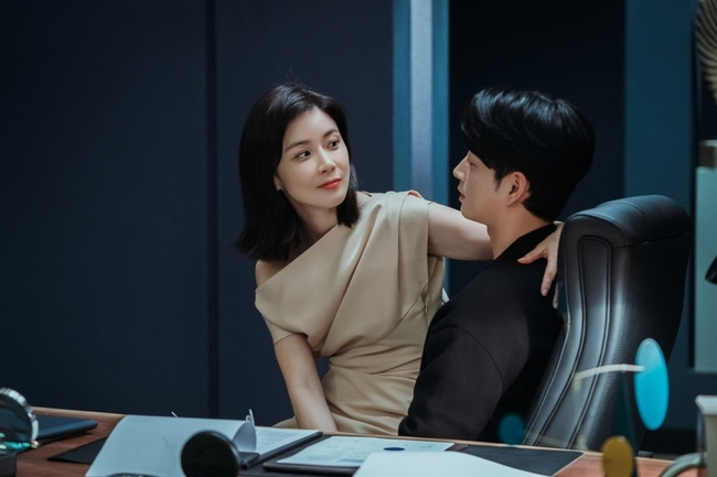 '마인' 이보영→박혁권까지, 적과 아군 경계선 무너졌다.