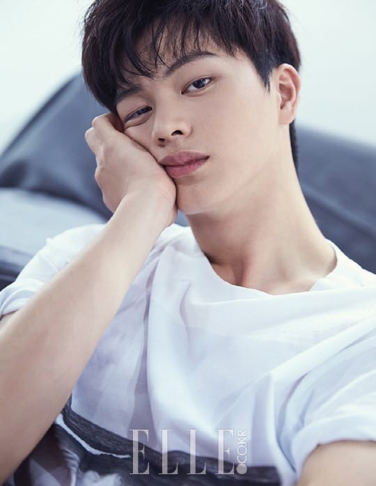 육성재 제대 누나 군대 나이 군악대 자대 키 학력 고향 결혼 부인 아내 입대 여자친구 비투비 인스타
