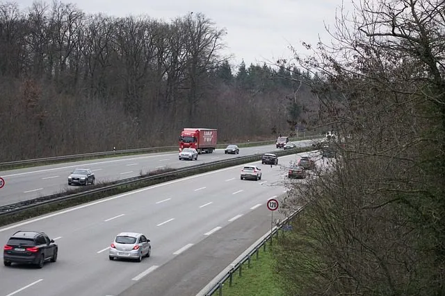 아우토반(Autobahn): 독일의 고속도로
