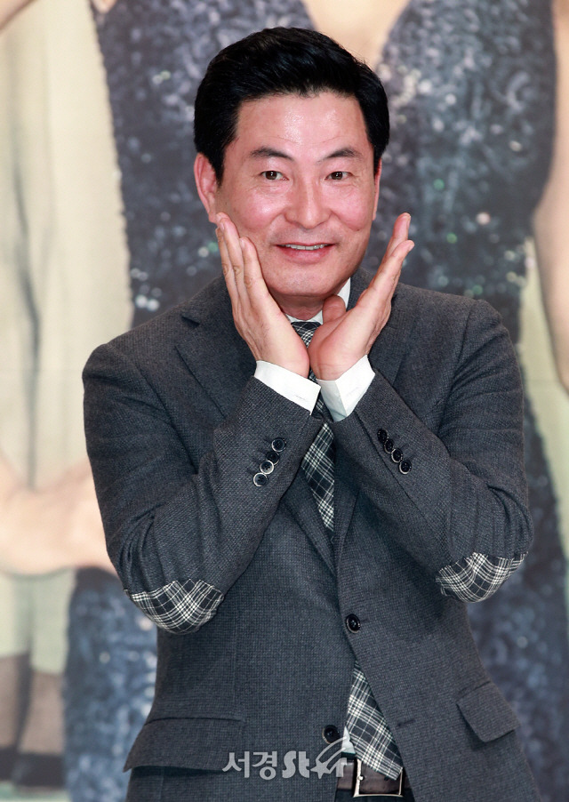 이한위 나이 배우 와이프 전부인 이혼 최혜경 결혼 재혼 가족 자녀 고향