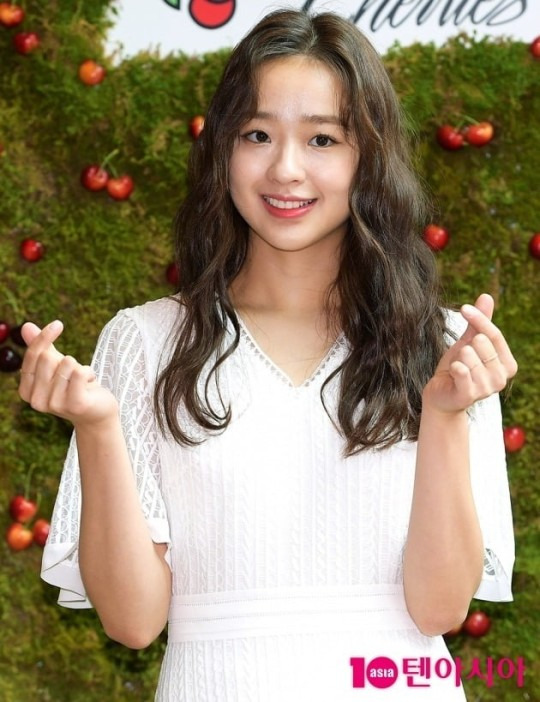 손연재, 초고속 결혼!..최종훈 결별 5년만 이룬 '두 번째' 공개 열애 결실 [사진]