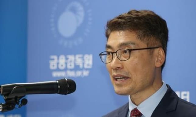 충격! 은행들 큰일났다...눈덩이처럼 커지는 '이상한 해외송금'...해외조직 연계 의혹