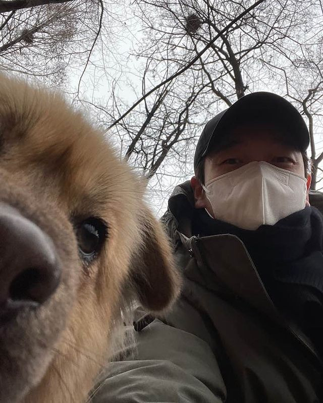 조승우, 유기견 입양 후 흐뭇한 근황…