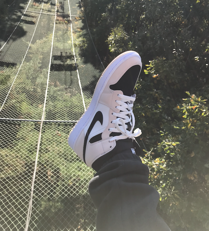 Jordan 1 Mid Barely Orange (w) - 조던 1 미드 구아바 ( 남싸는 도대체 어떻게 구해야 하나... 리셀이지) - 실착