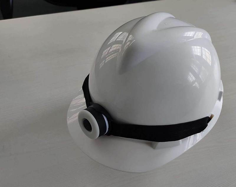 건설현장 적용 코로나 감염 추적 장치 개발 Device helps trace Covid-19 close contacts at construction sites, buzz workers who are too close