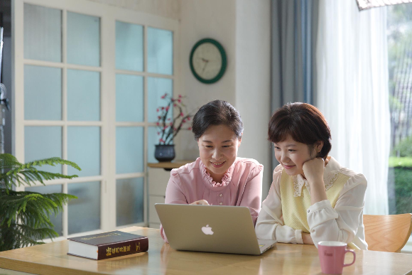 [전능신교 ] 하나님 말씀의 인도로 속박에서 벗어나다