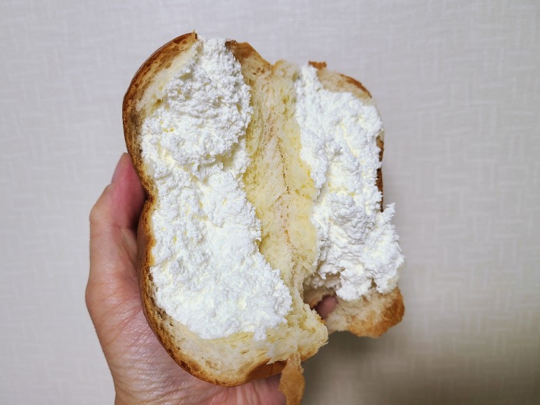 연세우유 생크림빵 우유 단팥 초코 후기 - 이게 인기 있는 이유?